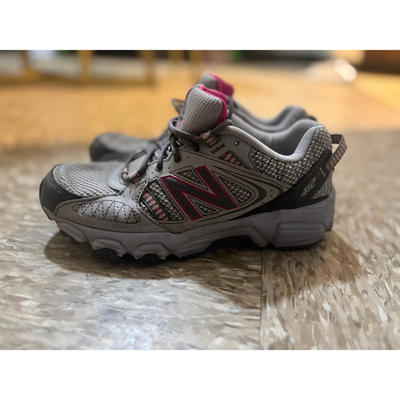 New Balance - Picture 4 of 8